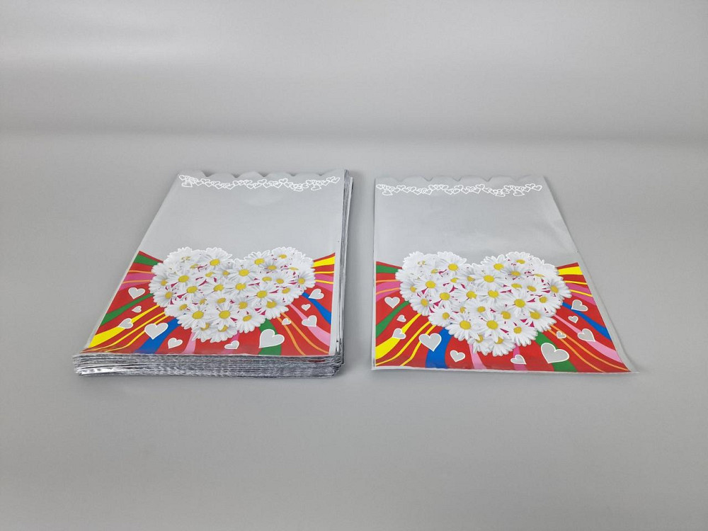 Пакет із малюнком для пакування подарунків (20*30) No420 (2) фольгований (ажурний) "Серце та ромашка" (100 шт.) Харків - фото 1