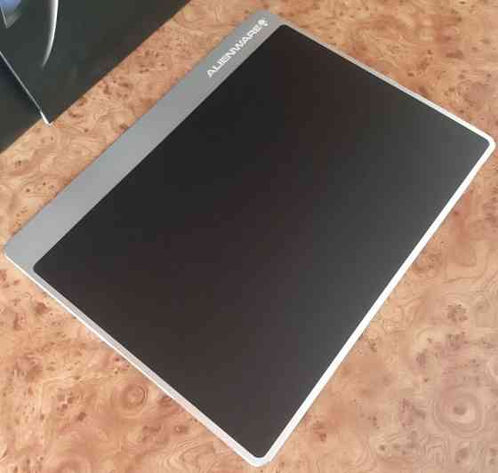 Alienware оригінальний алюмінієвий килимок для мишки. Київ