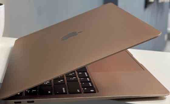 Ноутбук MacBook Air M1 (2020) 8/256Gb. SSD Киев