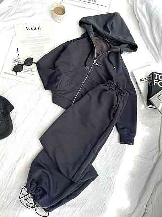Женский прогулочный оверсайз костюм: кофта на молнии и штаны турецкая трехнить петля Графит Одесса