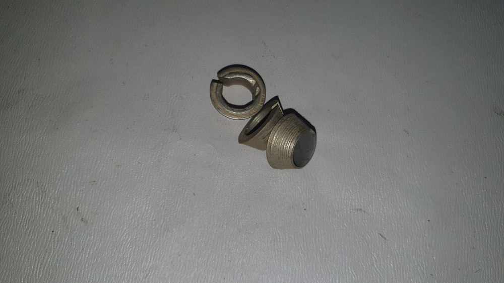 Втулка разжимная шпильки полуоси ГАЗ-53. 51-2403042. Харьков - изображение 1