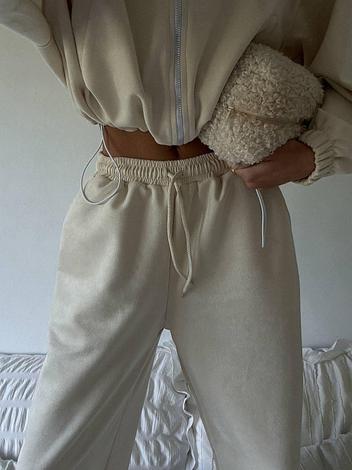 Женский базовый костюм двойка: кофта и брюки замша Одесса - изображение 5