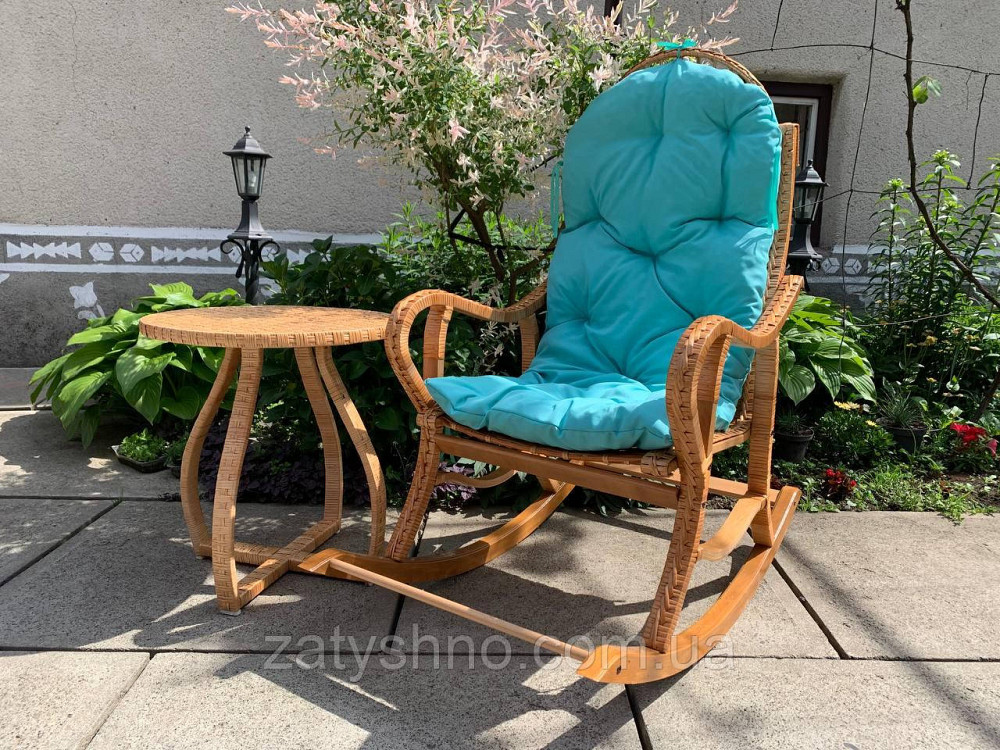 Крісло гойдалка з лози з блакитною накидкою Київ - фото 3