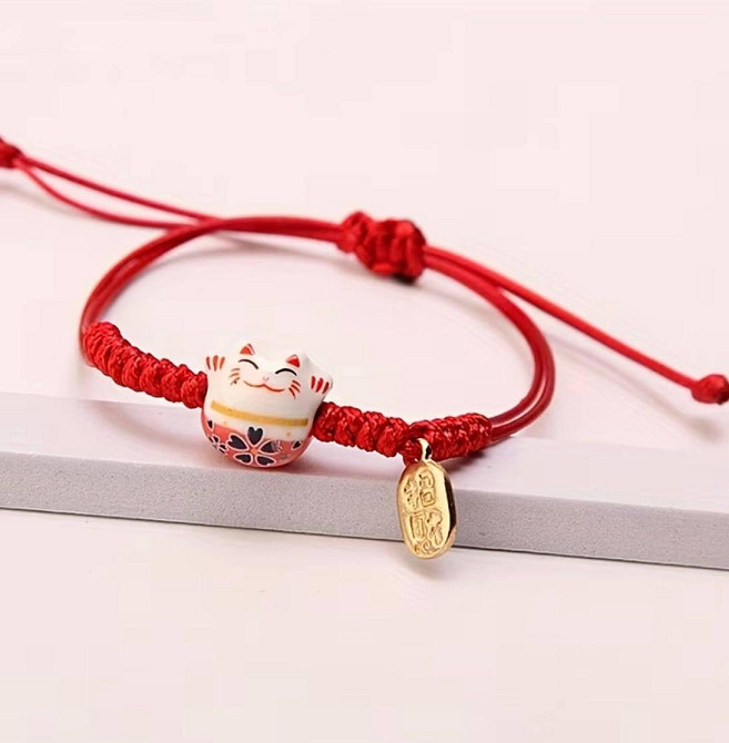 Браслет с котиком манеки-неко красный регулируемый шнурок Киев - изображение 1