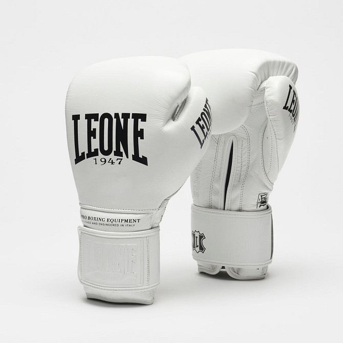 Боксерські рукавиці Leone GN111 THE GREATEST White 14 унцій (бинти 4 м. в комплекті) Кам'янське - фото 4