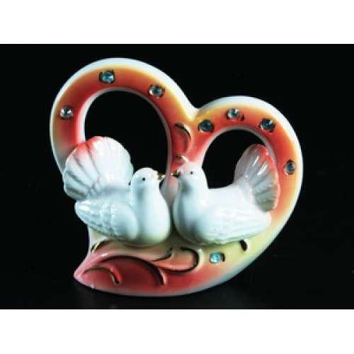 Фігурка порцелянова Голуби та серце Київ - фото 1