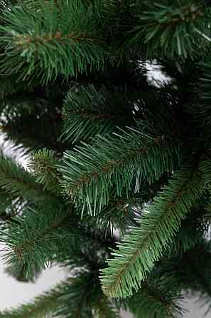 Зелена штучна ялинка 1,6 м для новорічних свят Київ