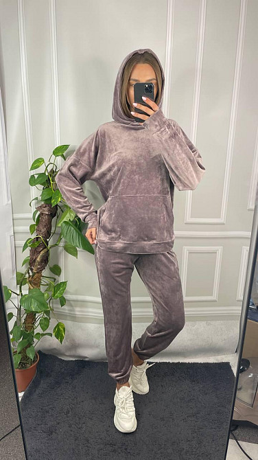 Жіночий велюровий костюм із капюшоном Капучіно S Харків - фото 1