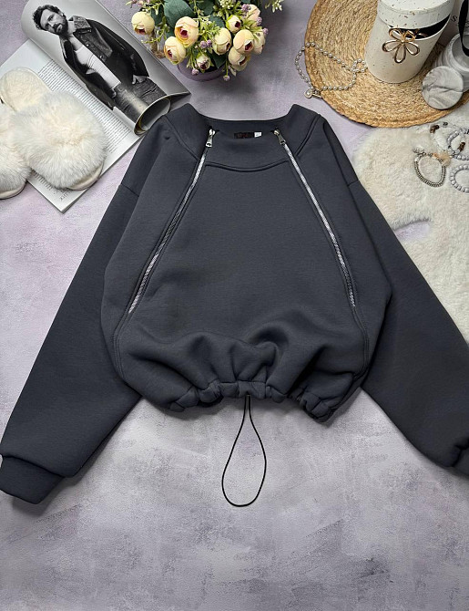 Жіноча стильна тепла об'ємна худі турецька треніт на флісі Графіт Одеса - фото 2