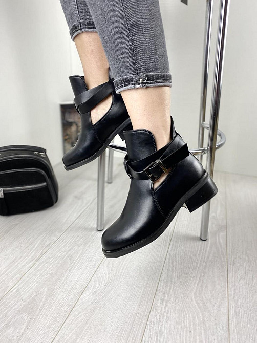 Жіночі черевики ANDNNON чорні еко-шкіра 39р. (1188) Коломия - фото 6