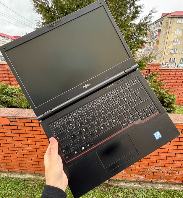 Ноутбук: Fujitsu LIFEBOOK E548 , 14.0 / i3 -7130U Киев - изображение 3