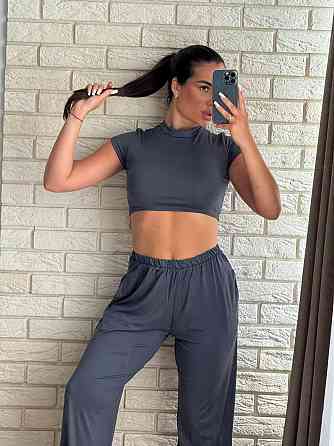 Жіночий прогулянковий костюм двійка: топ і штани з натуральної віскози Одеса