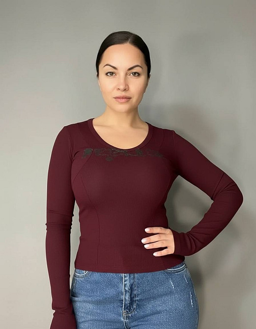 Лонгслів жіночий A-N 25079 рубчик реглан v-виріз з написом принт корсетні шви one size, бордовий, one size Київ - фото 15
