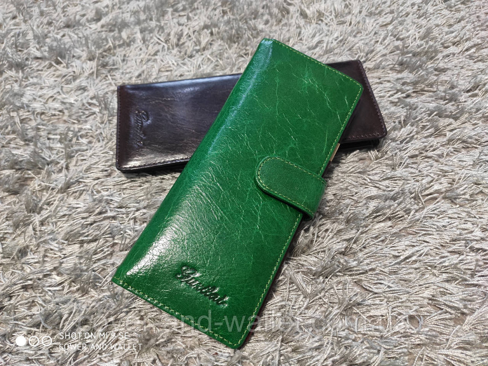 Містка жіноча шкіряна кредитниця на багато карток зеленого кольору Guxilai Київ - фото 1