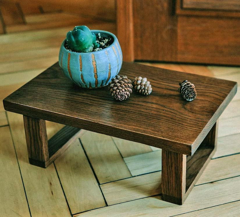 Столик для медитации 