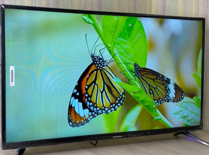 Телевізор: 45" Samsung 4K, Smart TV Wi-Fi, ГОЛОСОВЕ керування. Харків - фото 3