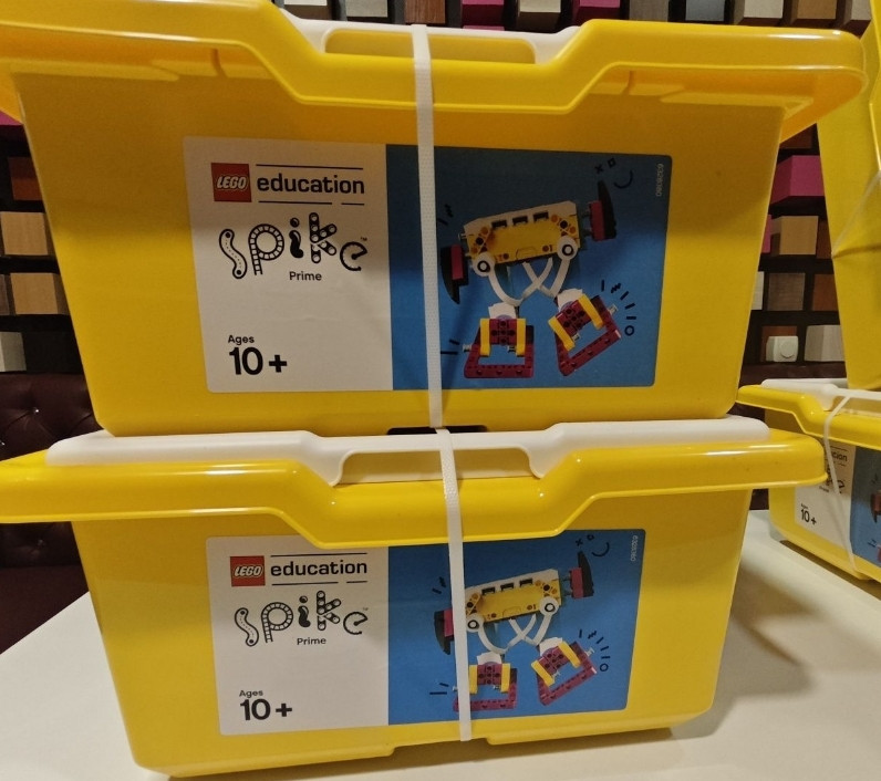 Конструктор LEGO Education 45678 Базовый набор SPIKE Prime. Киев - изображение 5