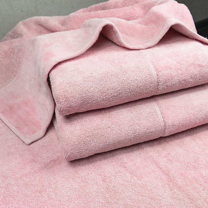 Набор полотенец велюр/махра 2шт GM Textile 50x90см, 70x140см Премиум качества Milado 550г/м2 (Розовы Сумы - изображение 3