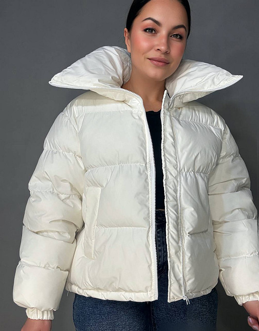 Куртка женская Haiziyuan 2603 оверсайз пуффер с воротником-стойкой молочная, молочний, M Киев - изображение 3