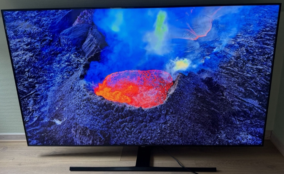 Телевизор Samsung Smart TV 65