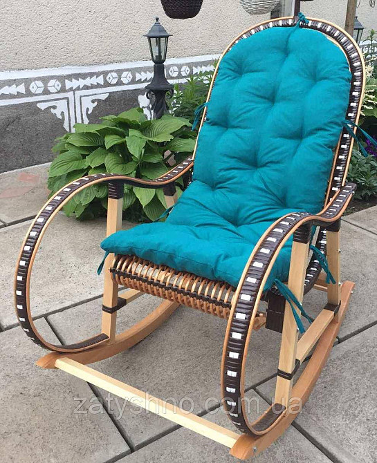 Кресло качалка из ротанга  | кресло-качалка с накидкой  | качалка с подушкой на подарок Киев - изображение 1