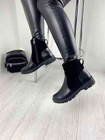 Жіночі черевики 21772 чорні шкіра+замша натуральна висота 11см (38р.39р.40р.) (1211) Коломия