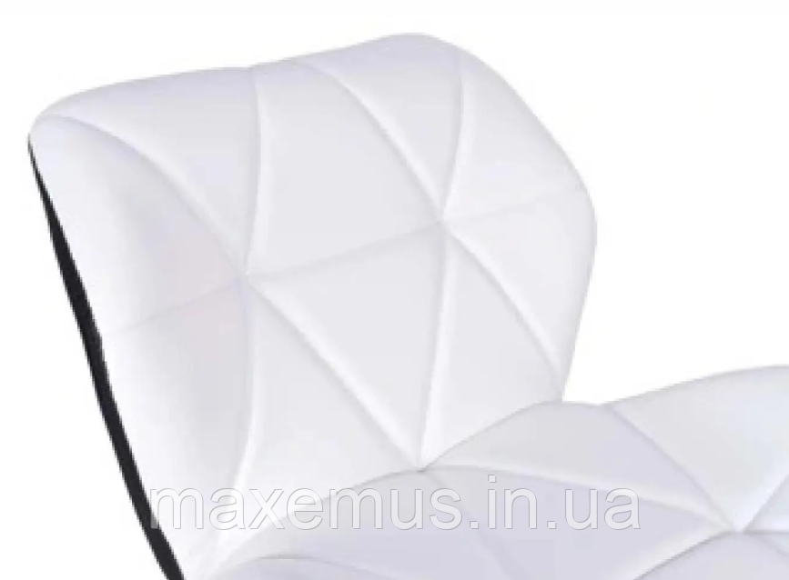 Офисное кресло для работы за компьютером B-531 ортопедическое кресло для дома и офиса чорно белое Мостиска - изображение 5