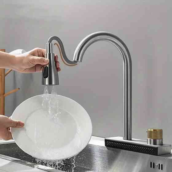 Смеситель для кухни Mixxus FOL-014 Graphite (цвет графит) с выдвижной лейкой и функцией 
