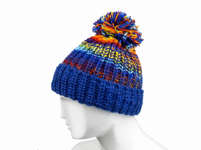 Мужская вязаная шапка с бубоном Киев - изображение 2