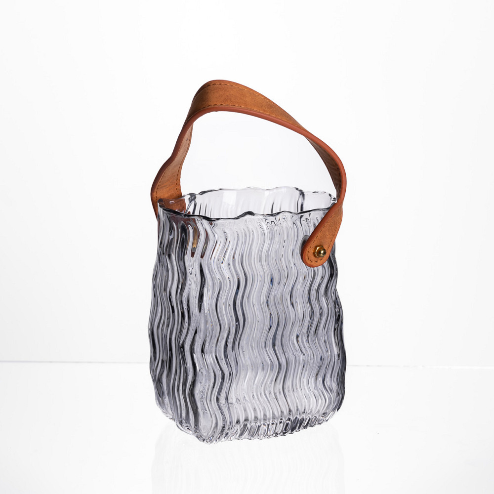 Yiwu Ваза сумочка з ручкою 12×8.5×16 (см) декоративна скляна ваза для квітів 800 (мл) Сірий HP- Коломия - фото 1