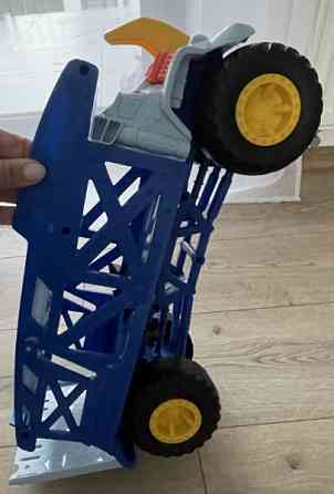 Hot wheels monster truck, велика, стан нової. Харьков