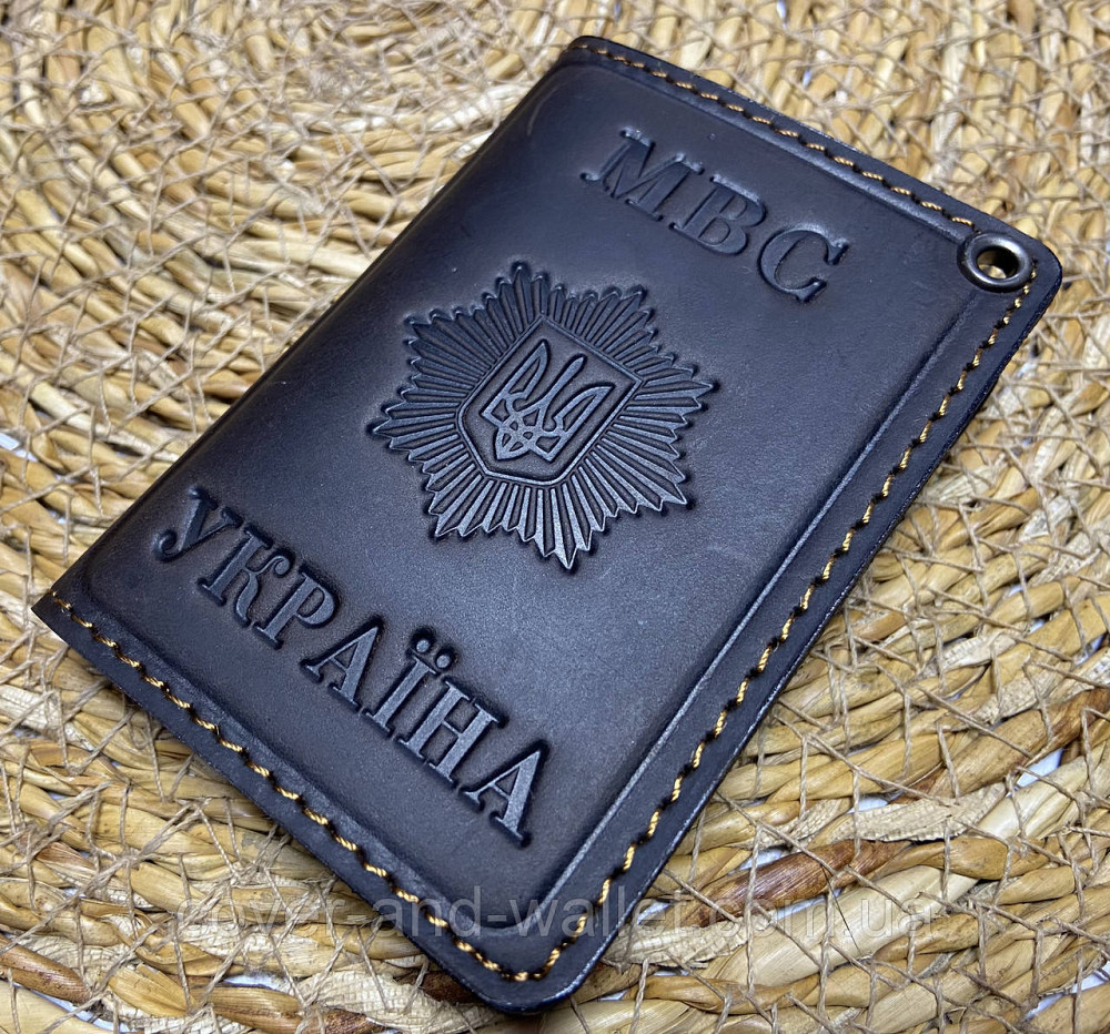 Обложка на удостоверение МВД из винтажной кожи с пластиковым шевроном Киев - изображение 5