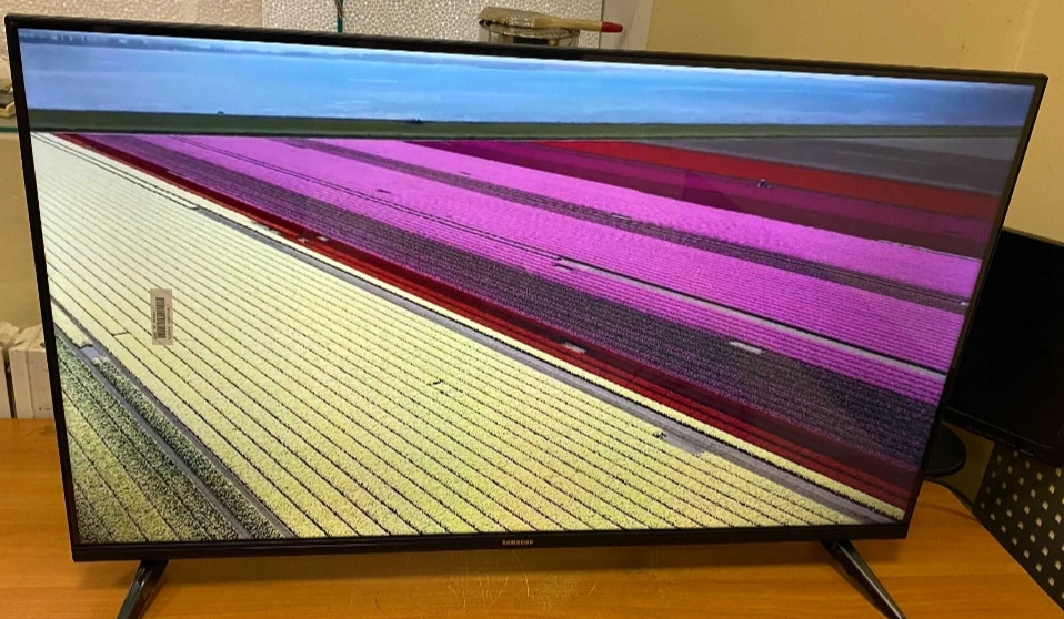 ХИТ! Телевизор Samsung 4K Smart TV 45