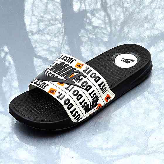 Чорні чоловічі Шльопанці Nike Сланці Білі капці Найк (розміри: 40,41,42,43,44) Дніпро