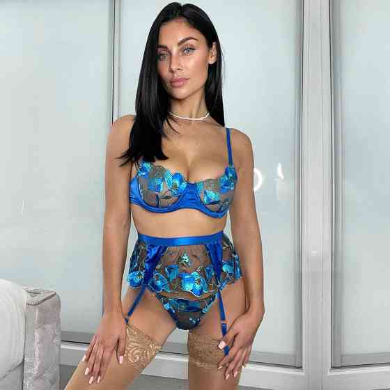 Элегантный комплект белья с вышивкой S/M Sex Aura Киев