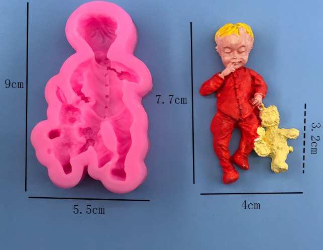 Молд силиконовый Мальчик с игрушкой 90 на 55 мм розовый Киев - изображение 2