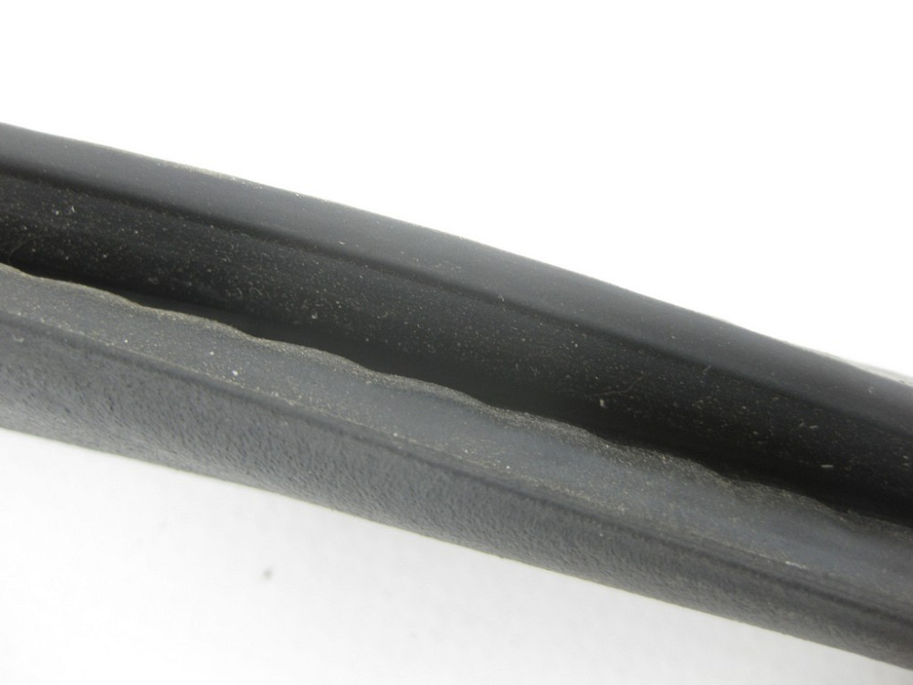 VAG  6Q4867912D Ущільнювач передніх дверей VW Polo 9N 5DRS Одесса - изображение 7