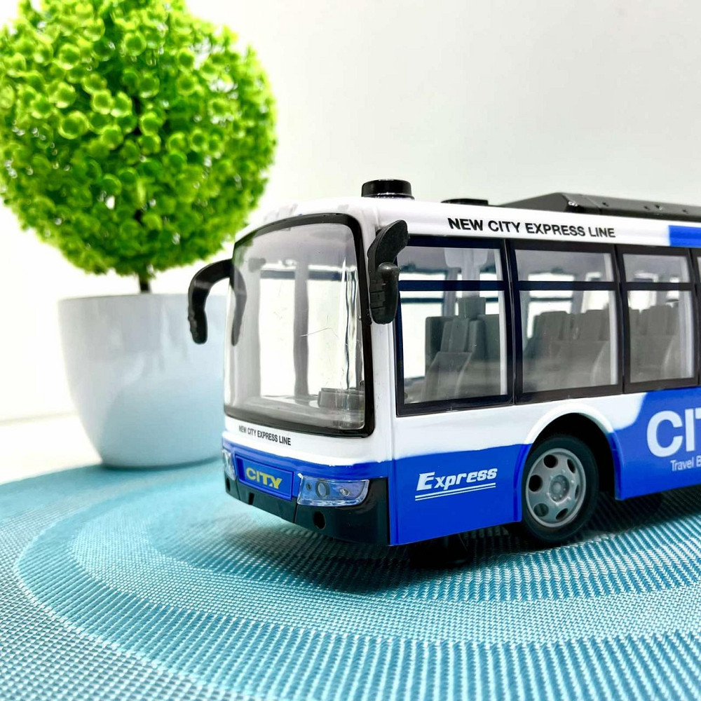 Автобус міський на радіокеруванні акумулятор 3.7V керування 2.4GHz підсвічування фар 38см Синій (666-695 NA) Чернігів - фото 8