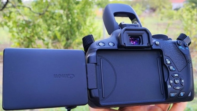 Фотоаппарат Зеркальный Canon 700D Сенсорный . Киев - изображение 6