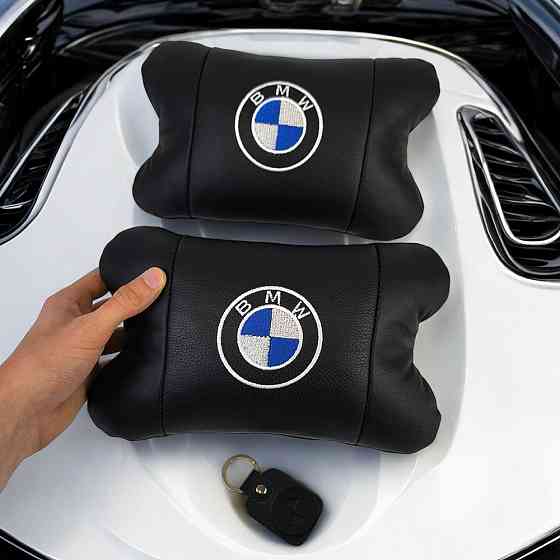 Набір автоподушок 2шт на підголівник BMW з натуральної шкіри чорні + брелок у подарунок Київ