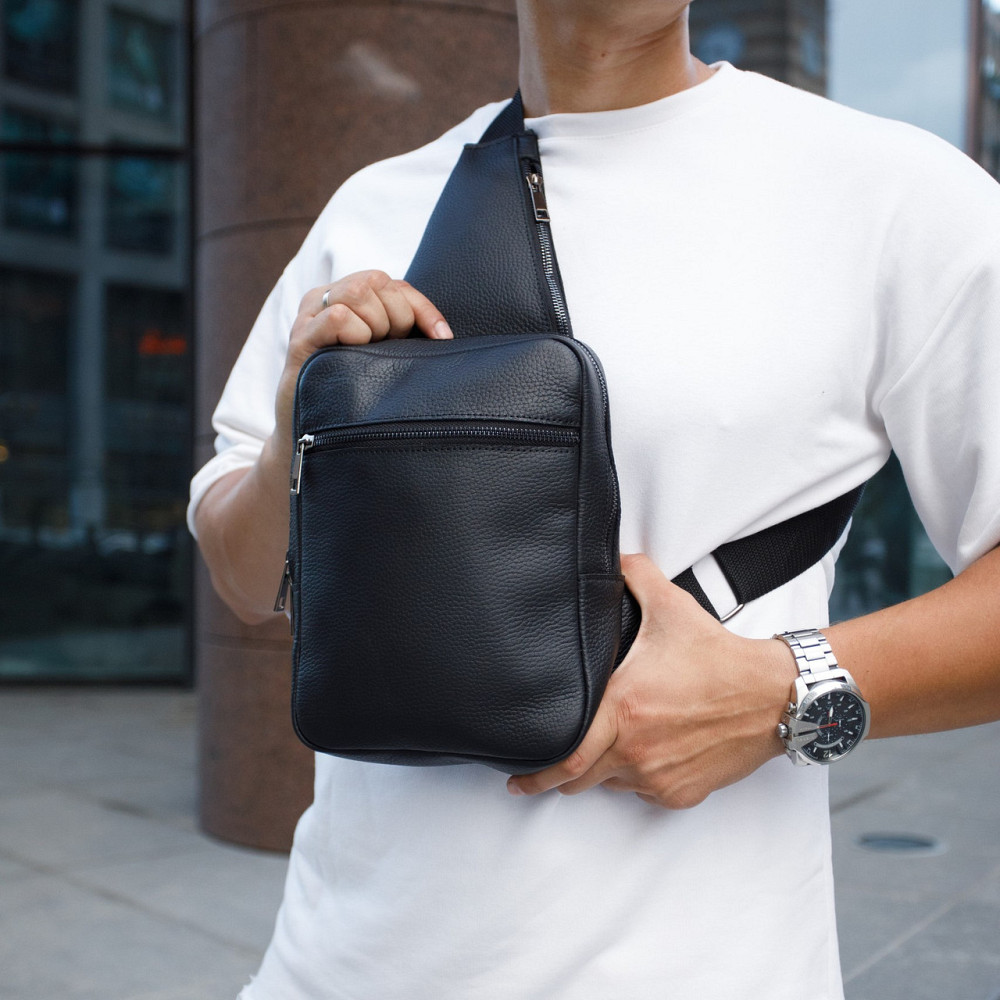 Нагрудна слінг сумка чоловіча з натуральної шкіри містка зручна, чорнаMasterSem Київ - фото 3