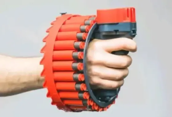 Бластер-пулемет GROWLER Игрушечный Автоматический На аккумуляторе С 28 мягкими пулями-присосками Коломыя