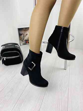 Жіночі черевики 04з-4 чорні замша натуральна висота підборів 8,5см висота черевика 11,5см 37р. Коломия