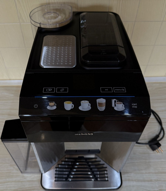 Сучасна кавомашина з підсвіткою Siemens EQ.500 integral Київ - фото 6
