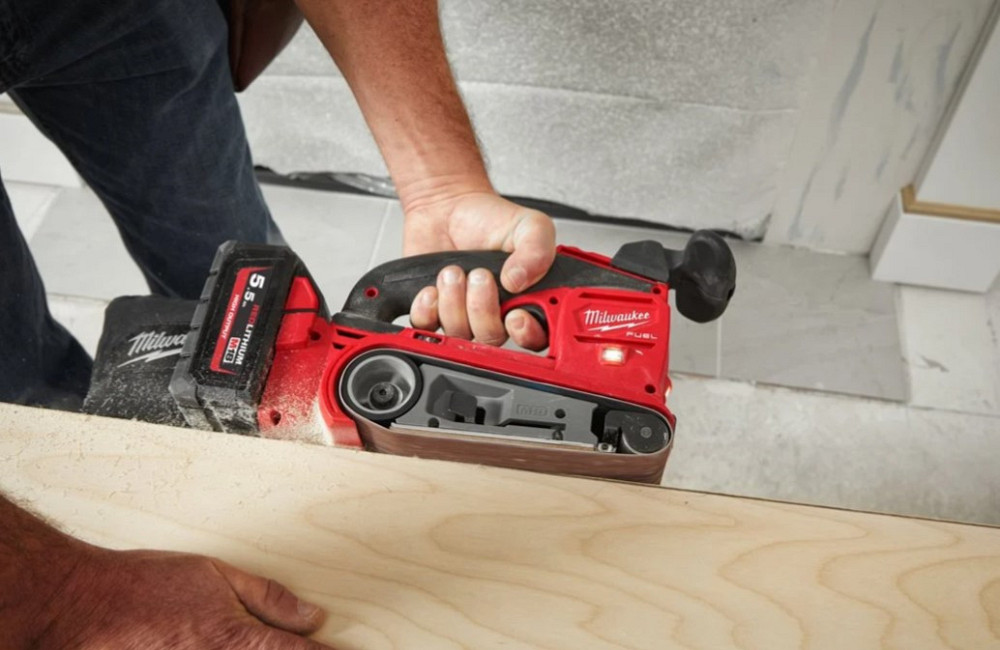 Шліфмашина стрічкова акумуляторна MILWAUKEE, M18 FBTS75-0 Одесса - изображение 7