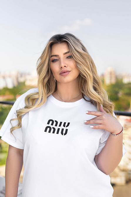 Женская футболка оверсайз с принтом MU Киев - изображение 8