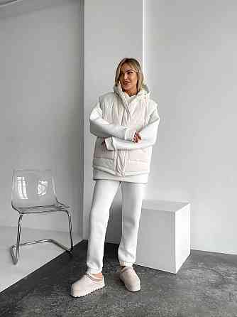 Жіночий теплий жилет з капюшоном  плащівка еммі на синтепоні Молочний, 42/44 Одеса