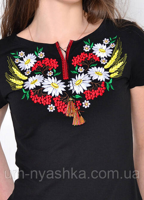 Футболка с вышивкой вышиванка 