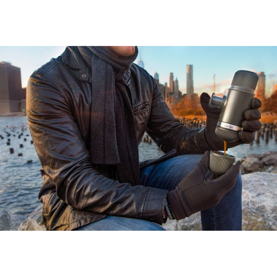 Портативна еспресо-кавоварка Wacaco Nanopresso сіра з чохлом, механічна, для меленої кави Киев - изображение 10