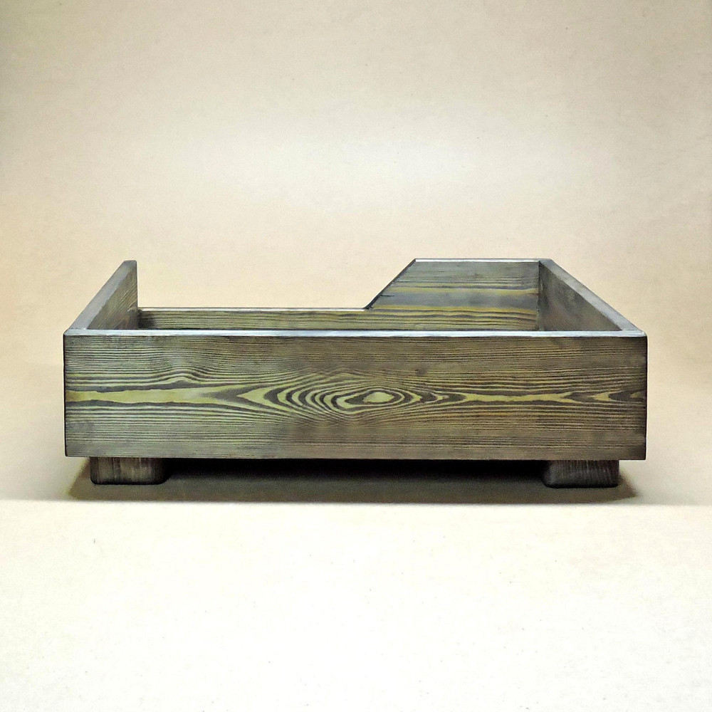 Лежак деревянный для собаки 